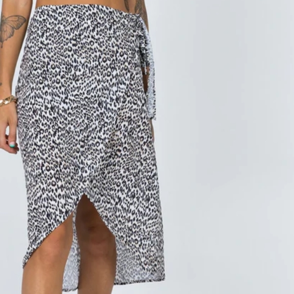 PRINCESS POLLY Midi Leopard Print Wrap Skirt / Sarong ~ NWOT - Picture 2 of 11
